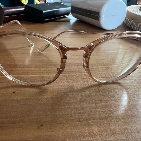 Ray-Ban Women's Glasses in Rose Gold - Picture 3 of 4